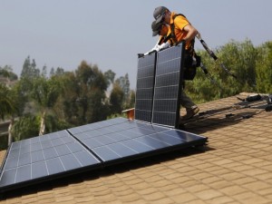 اجهزة الطاقة الشمسية لتوليد الكهرباء
